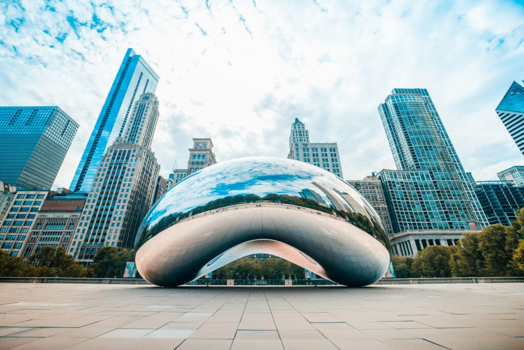 Cloud Gate (The Bean) in Millennium Park Chicago Illinois USA