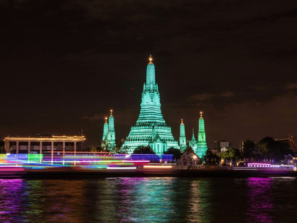 Wat Arun Temple, Bangkok, Thailand